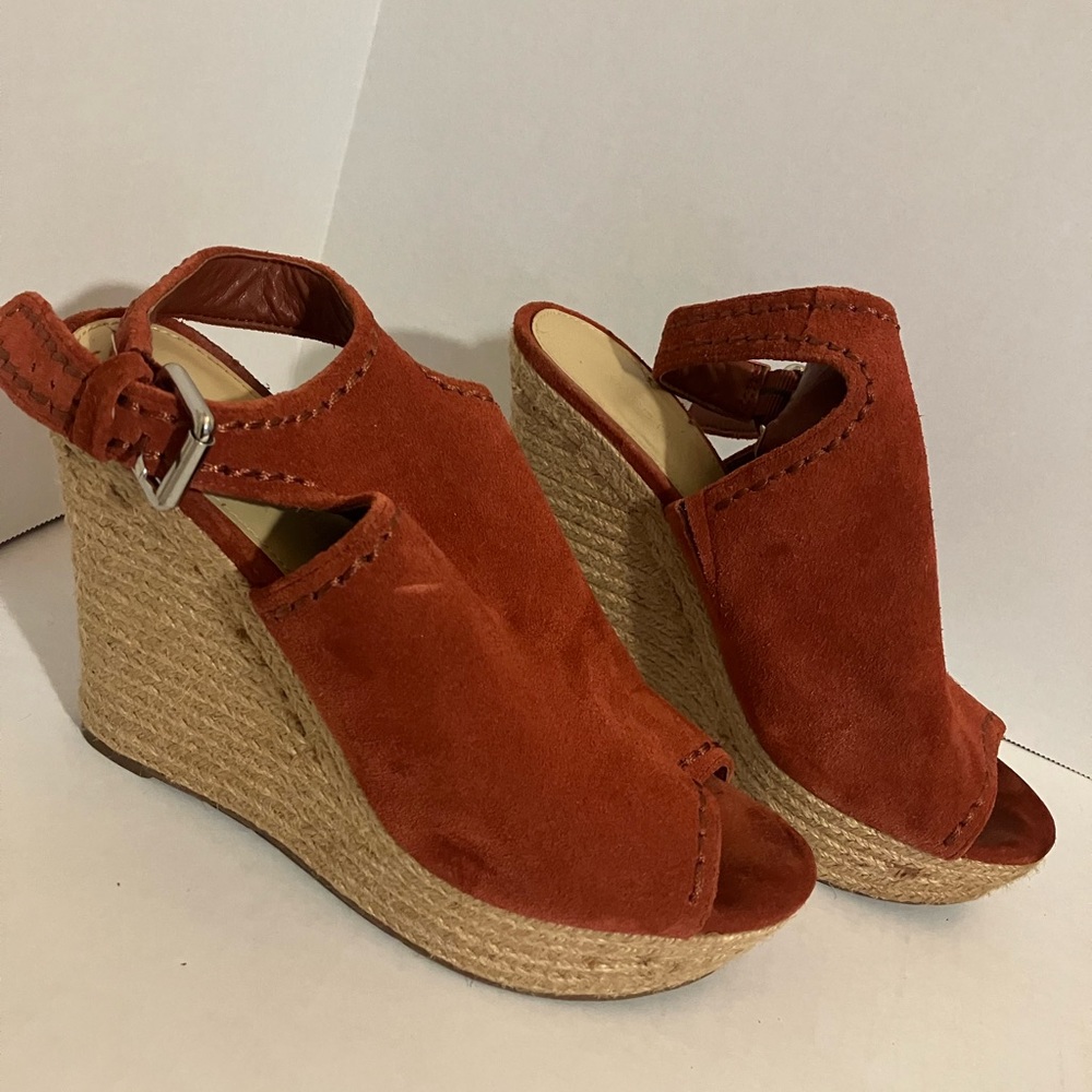 Marc Fisher 7.5 M 119 Rusty Color Suede Open Toe Back Strap Sandals Wedges